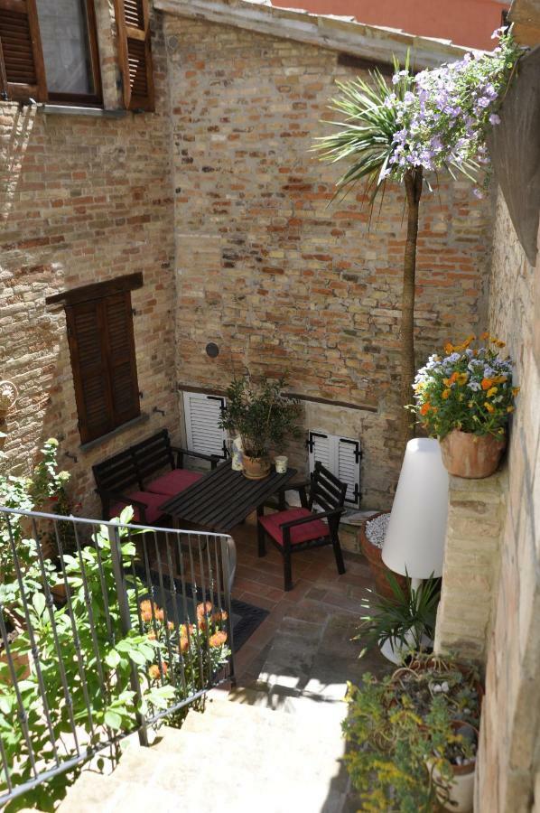 B&B Albornoz Urbino Exterior photo